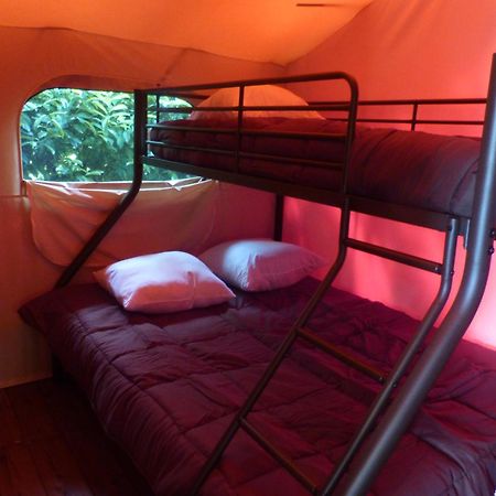 Camping Le Clos De La Lere Cayriech Exterior foto